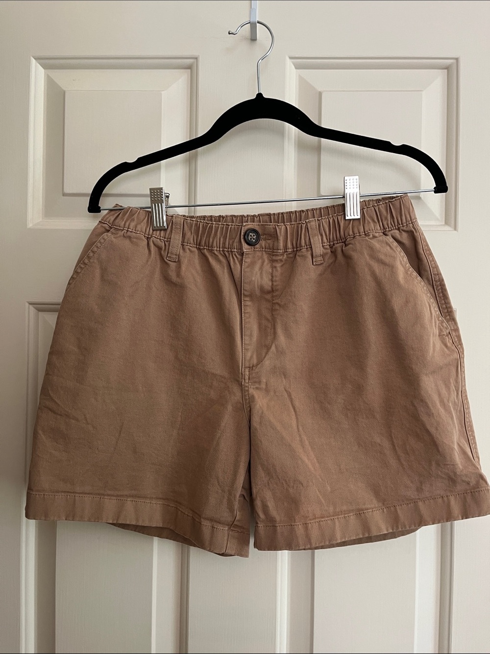 Chubbies Men’s Khaki Tan Shorts Size M 5.5 inch